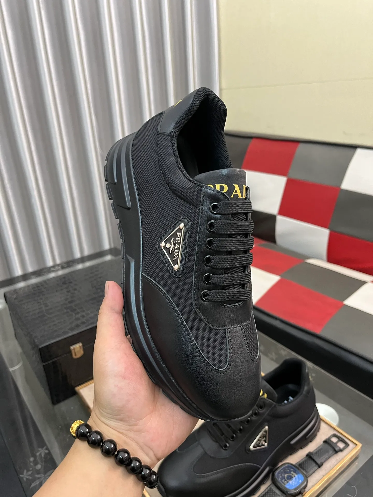 Men's shoes 💰420⌚️⌚️ PRADA [Prada] popular men's shoes, casual shoes and sports shoes! High-end quality 🍀 The upper is made of imported original cowhide 💥 cowhide lining; the original molded outsole. The style is upright and elegant, comfortable and versatile💪 Three quality guarantees Size number: 38-44, 4️⃣ colors available